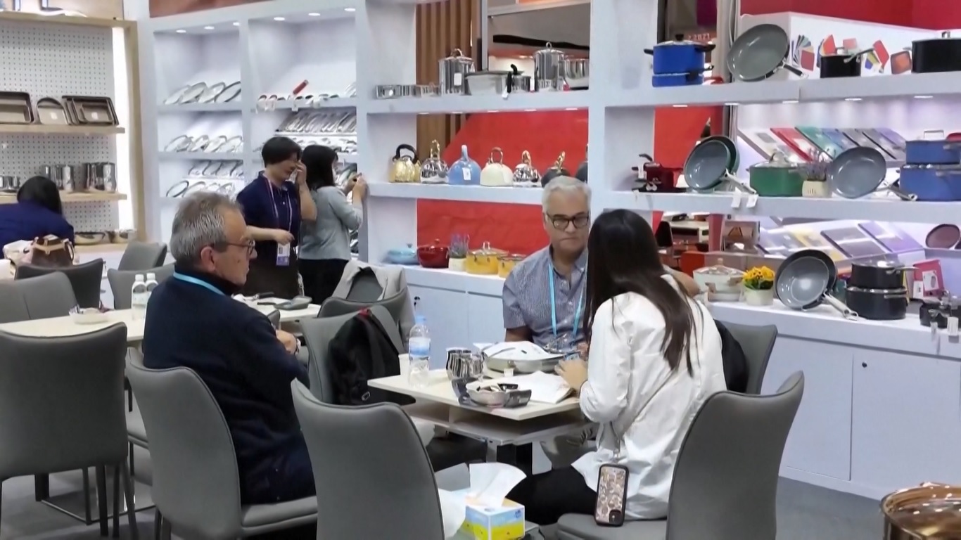 Pameran Kanton ke-138 Tahap Kedua Resmi Dibuka di Guangzhou, Soroti Barang-barang Rumah Tangga