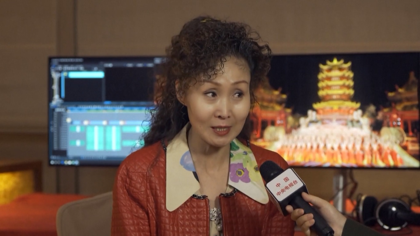 Gala yang diselenggarakan oleh China Media Group (CMG) tersebut disiarkan langsung pada Selasa (28/1) malam