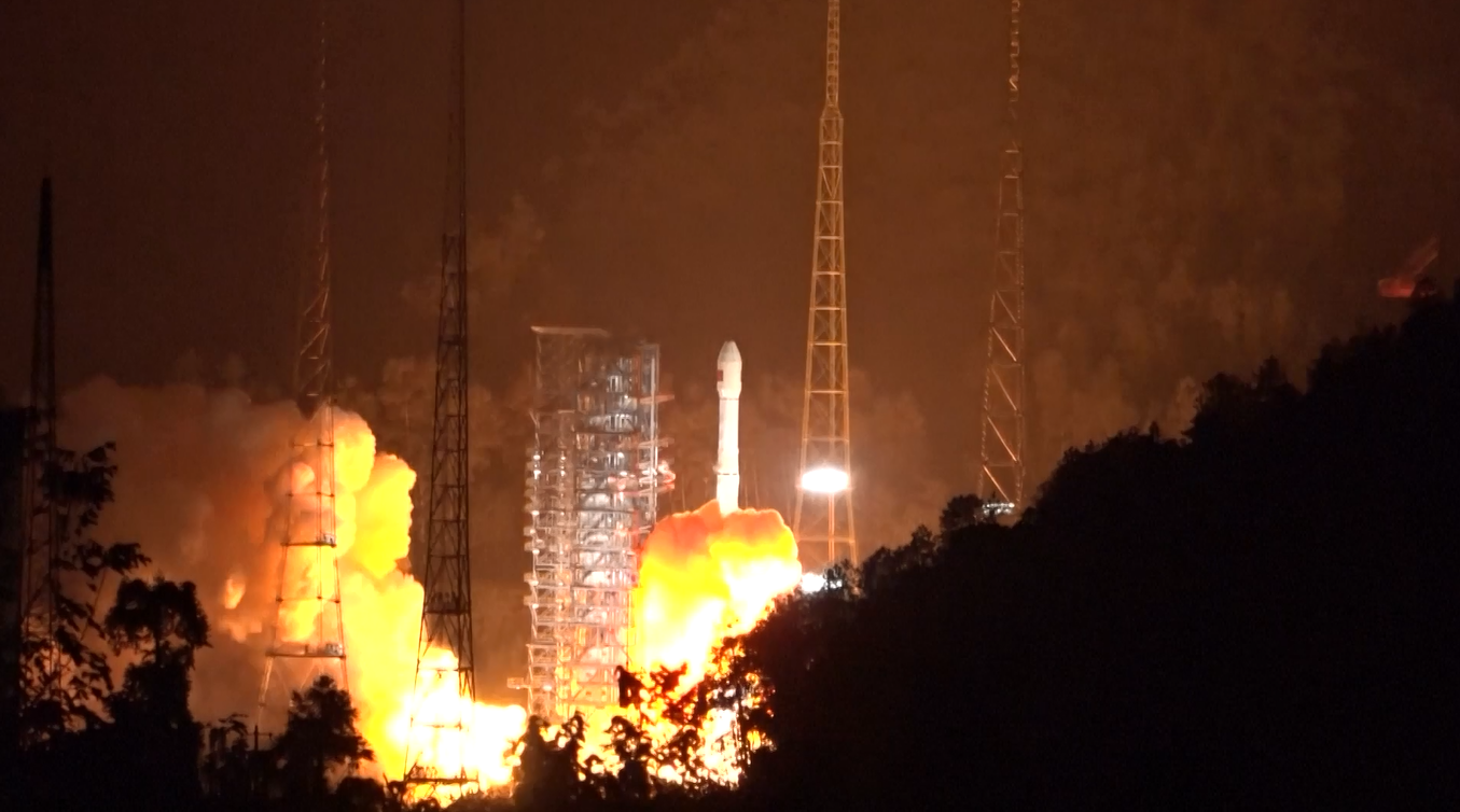 Tiongkok Luncurkan Satelit Uji Teknologi Komunikasi Baru ke Orbit