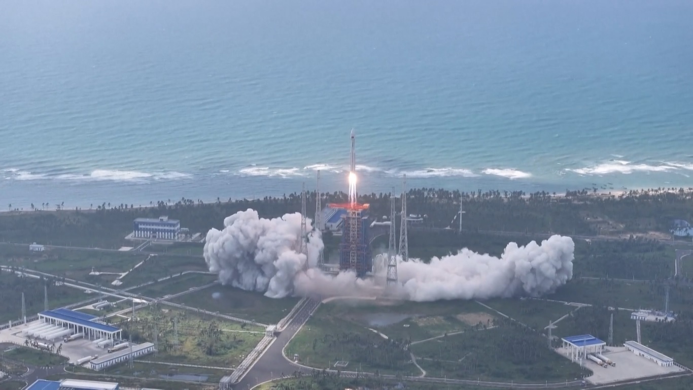 Roket Long March-8A Tiongkok Luncurkan Satelit Internet