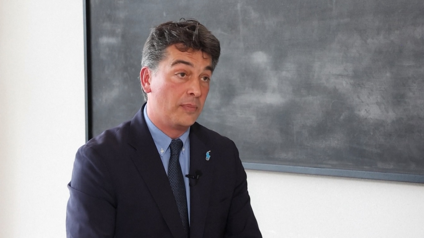 Cornelis juga menunjukkan bahwa Tahun Baru Imlek sering kali bertepatan dengan Australian Open