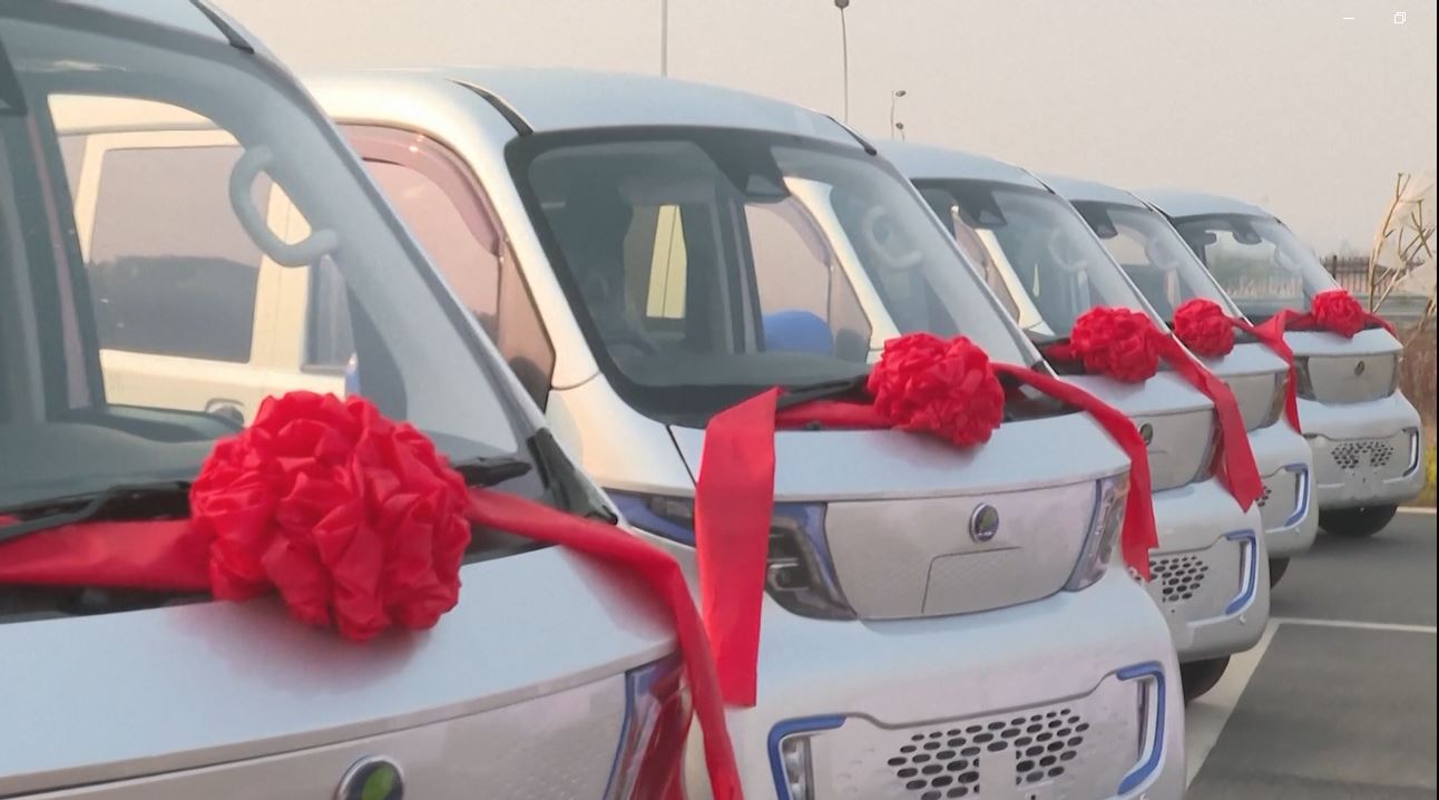 Seremonial peresmian diadakan di Liuzhou tanggal 28 Februari lalu untuk menandai pengiriman mobil listrik logistik G050 yang diproduksi oleh Liuzhou Wuling Automobile Industry Co