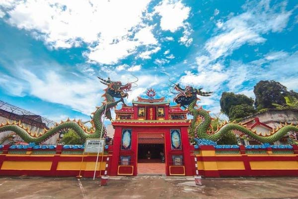 Kabupaten Rembang tidak hanya menyuguhkan destinasi wisata pantai saja