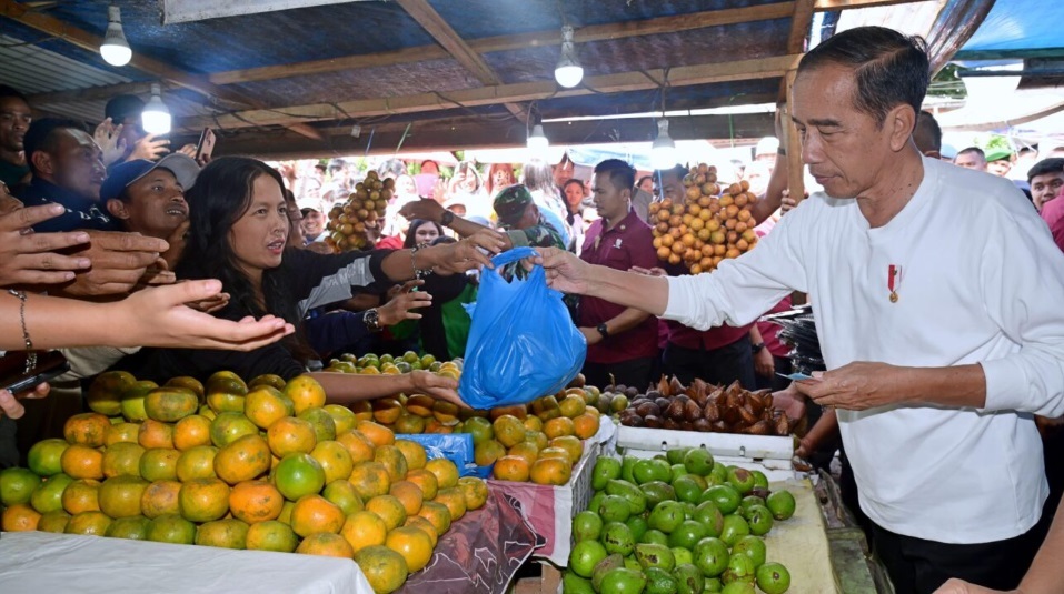 Dengan luas pasar mencapai satu hektare