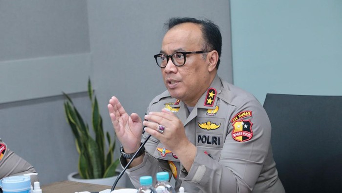 Kapolda Papua Barat Irjen Pol Daniel TM Silitonga mengatakan bahwa personel Polri dan TNI telah menguasai daerah Maybrat yang sebelumnya KKB mengklaim telah menduduki daerah itu Dia menyebut Maybrat dalam keadaan kondusif