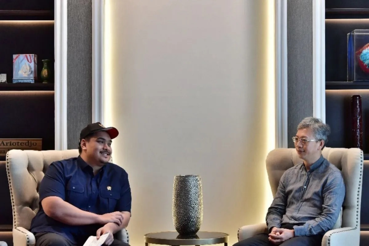 Duta Besar Wang Lutong yang baru enam bulan berada di Indonesia menyampaikan terima kasih atas sambutan positif dari Menpora terhadap keinginan kerja sama bilateral di bidang pemuda dan olahraga Indonesia dan Tiongkok