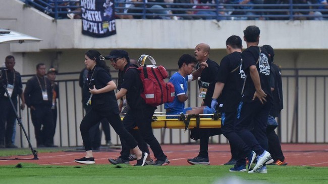 Persib vs Port FC: Achmad Jufriyanto Alami Patah Tulang Rusuk