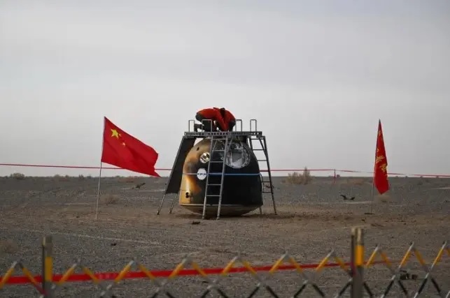 Misi Tanpa Awak Sukses, Kapsul Shenzhou-20 Berhasil Mendarat di Mongolia Dalam