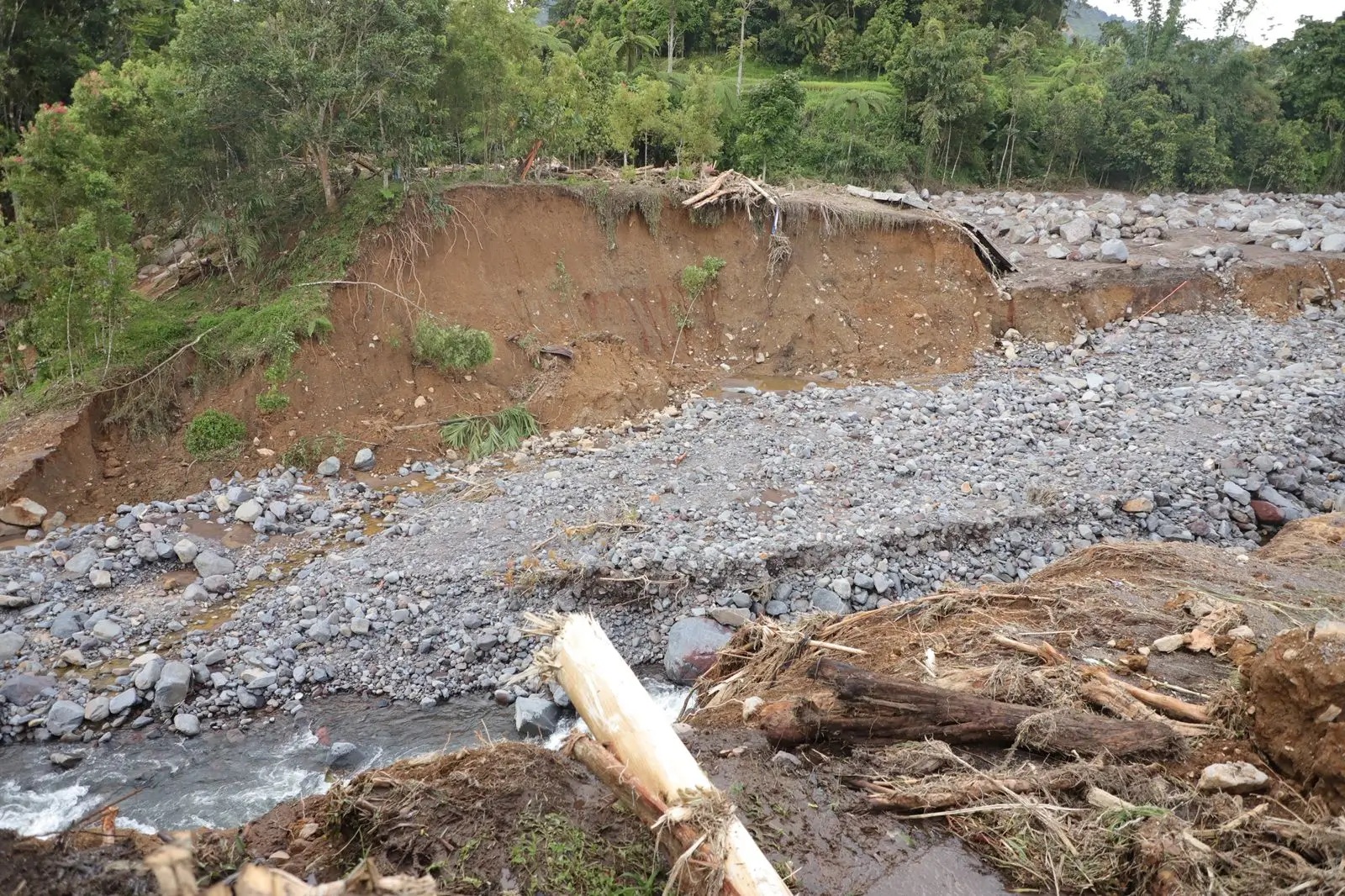 Korban Meninggal Dunia Akibat Banjir Bandang di Aceh, Sumut dan Sumbar Menjadi 442 Jiwa.