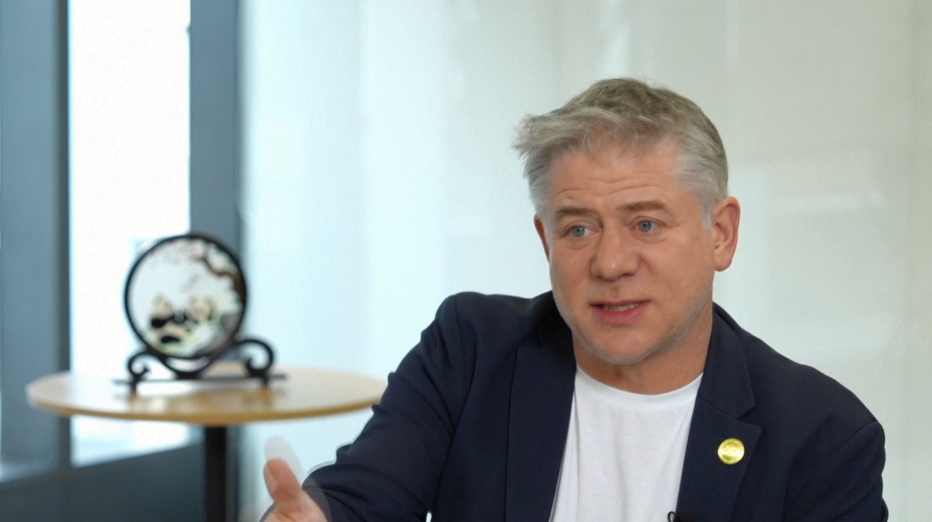 Pengusaha Inggris: Eropa Harus Belajar dari Inovasi Tiongkok di Bidang Energi Terbarukan