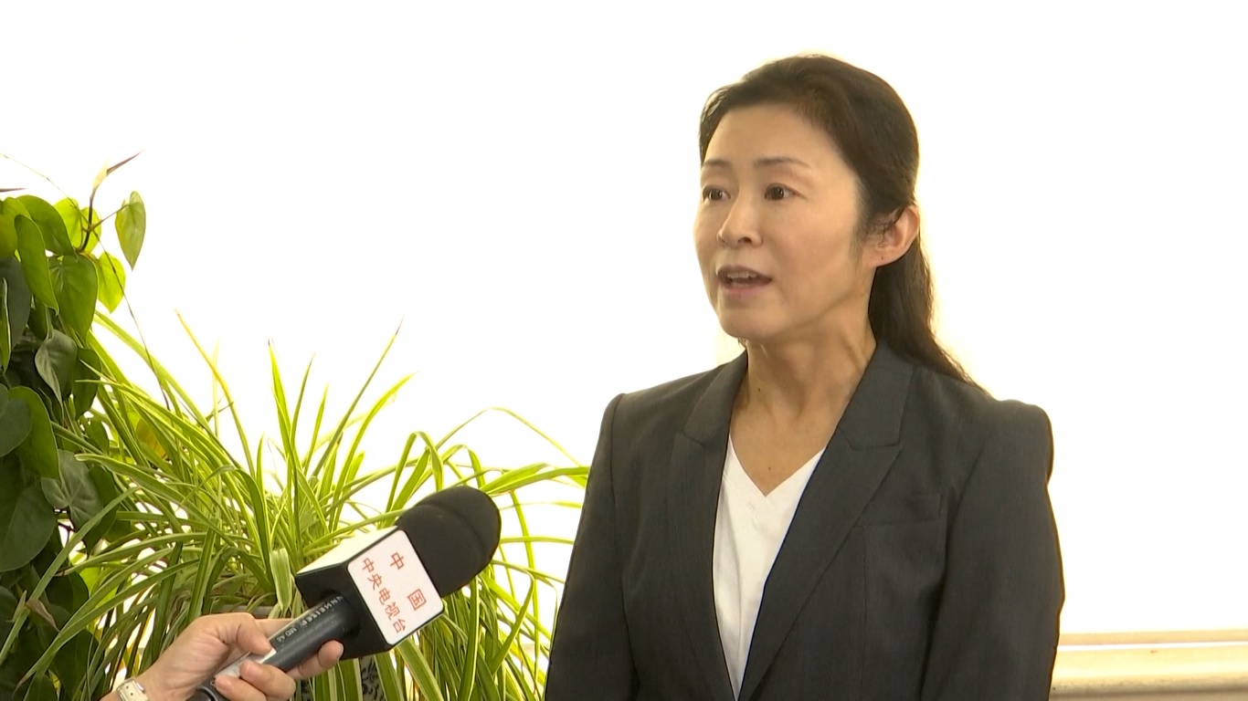 Statistik awal menunjukkan bahwa negara tersebut memiliki hampir 15