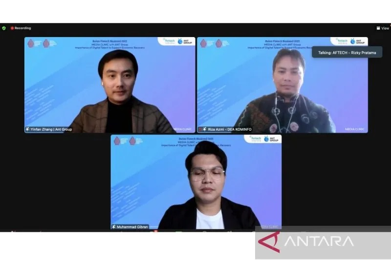 Pelatihan untuk para pelaku UMKM dinilai sangat penting karena perjalanan tidak berhenti pada memasukkan UMKM ke ekosistem digital