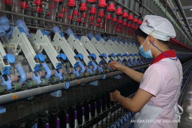 Laba perusahaan industri besar Tiongkok turun 3
