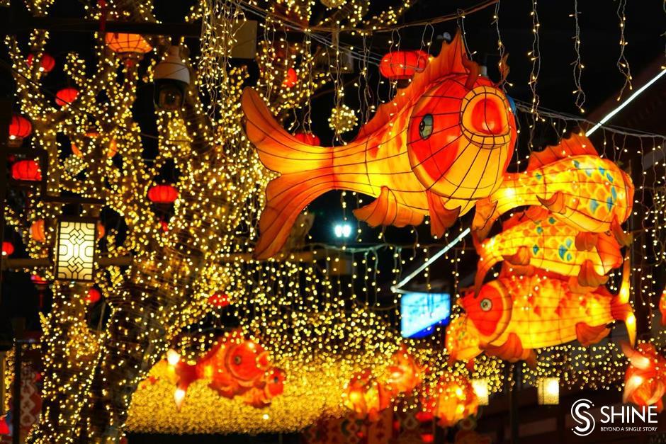 Di Shanghai acara terkait teka-teki sangat populer pada masa pemerintahan kaisar Tongzhi dan Guangxu di akhir Dinasti Qing