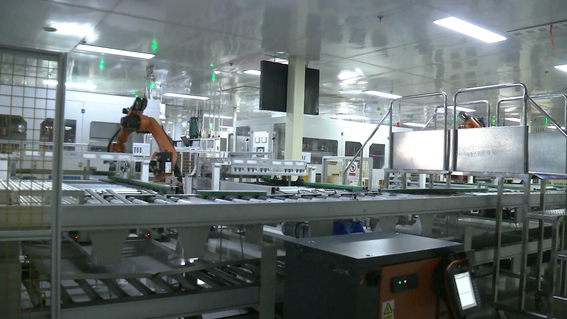 Dalam enam bulan pertama tahun 2023 kapasitas terpasang baterai listrik naik 381 persen YoY