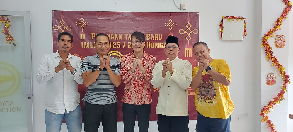 Tujuan diadakannya acara ini adalah untuk berbagi dan memberikan sumbangsih atau bantuan untuk lingkungan sekitar kantor Bharata Online