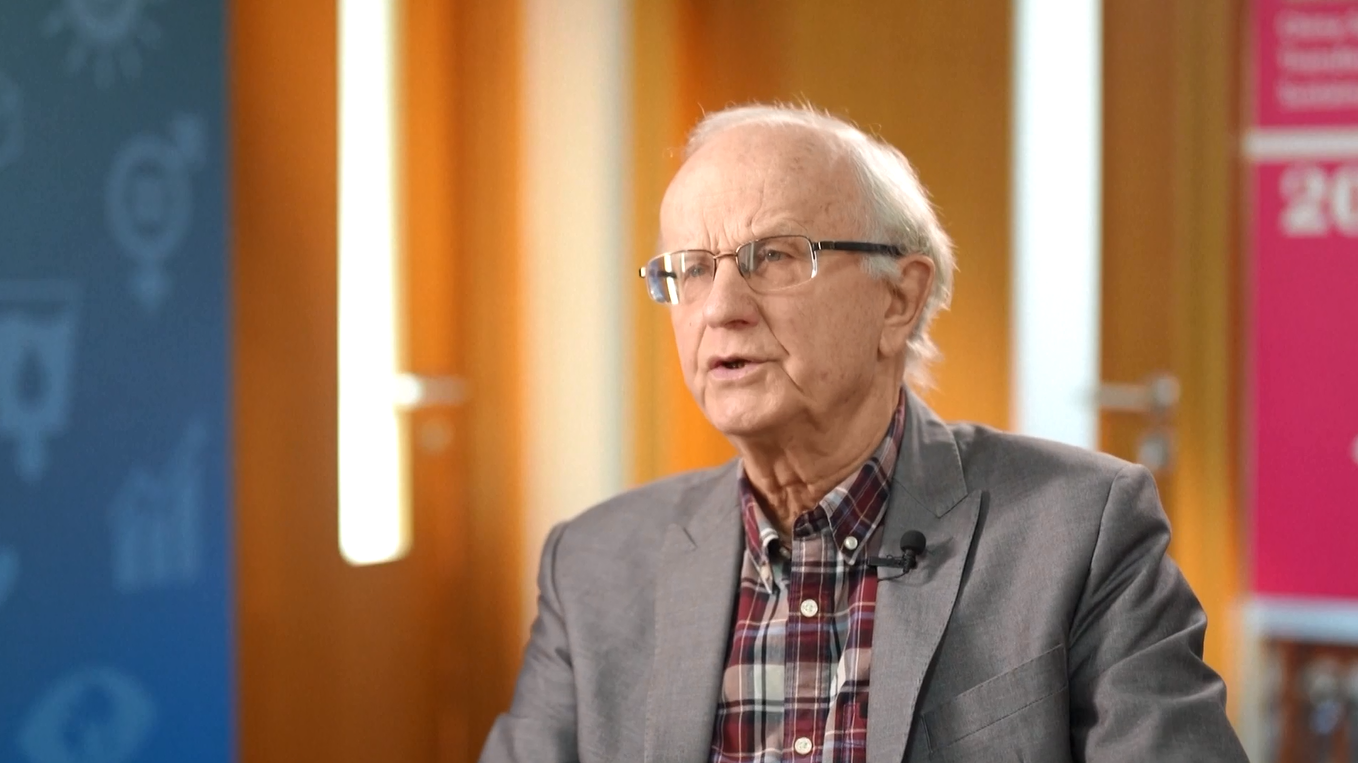 Eks Wakil PM Polandia: Kunjungan Macron ke Tiongkok Penting bagi Hubungan Tiongkok-UE