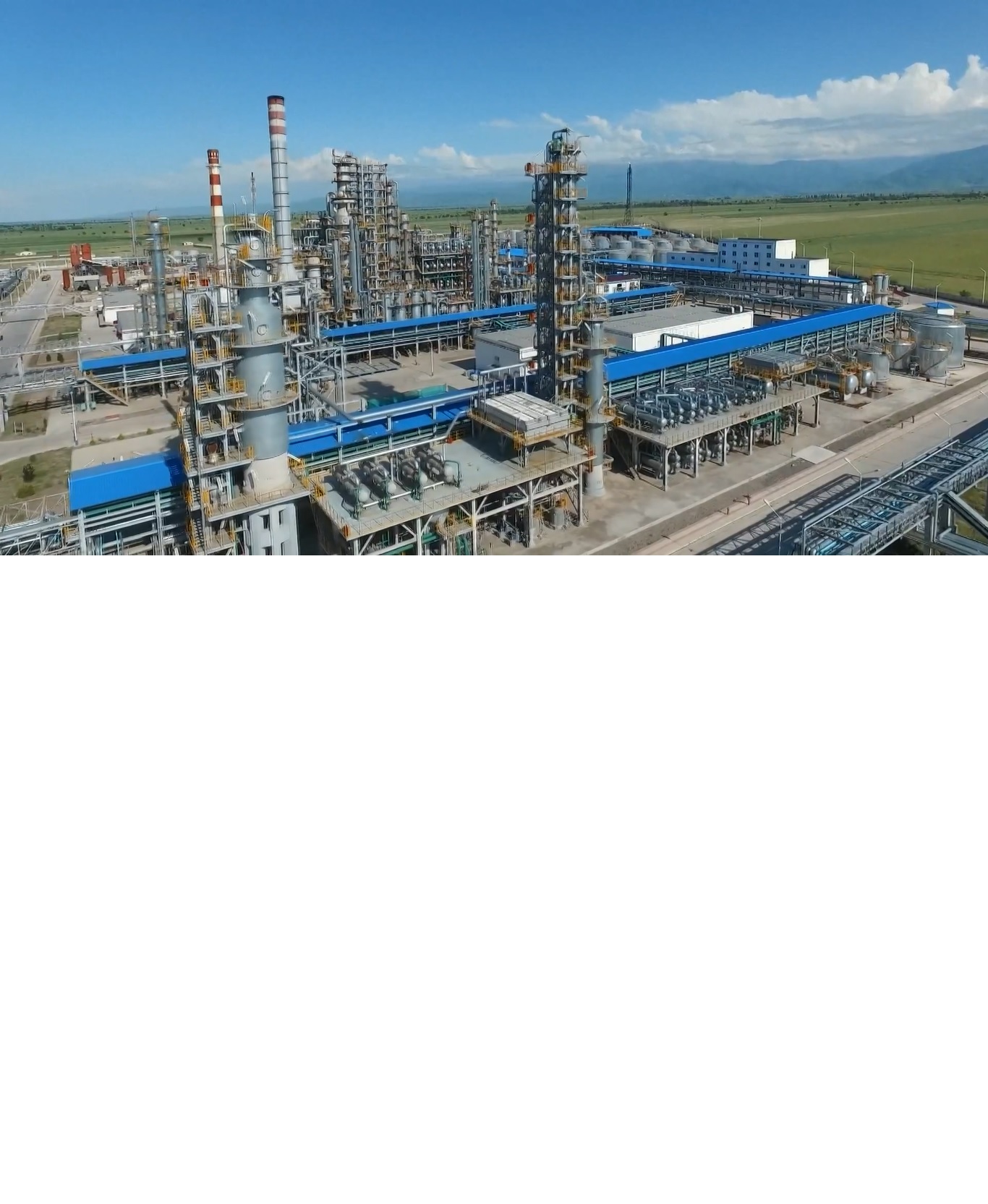 Kilang itu memainkan peran dalam mempromosikan pembangunan ekonomi lokal