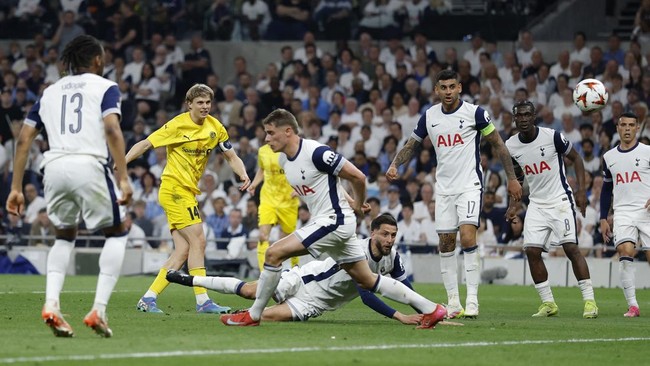 Tottenham Hotspur berhasil mengalahkan Bodo/Glimt di semifinal leg pertama Liga Europa (Action Images via Reuters/Peter Cziborra)