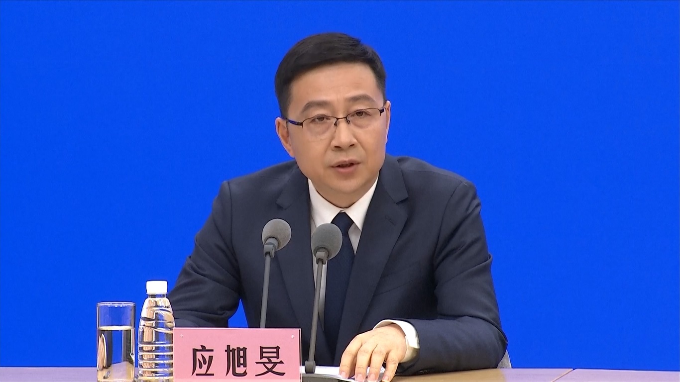 Rumah sakit bergulat dengan jumlah pasien yang mencapai rekor