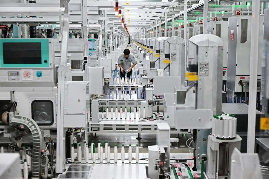 Industri Tradisional Tiongkok Ditingkatkan dengan Kecerdasan Buatan