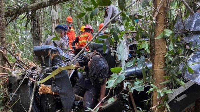 Helikopter jenis Bell 429 PK-WSW itu awalnya hilang kontak saat menuju wilayah Jiguru di Kecamatan Weda Utara