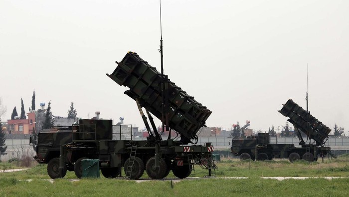 Putin menyebut sistem pertahanan udara itu sudah cukup tua dan dia memastikan Moskow bisa mencari cara untuk melawan sistem tersebut