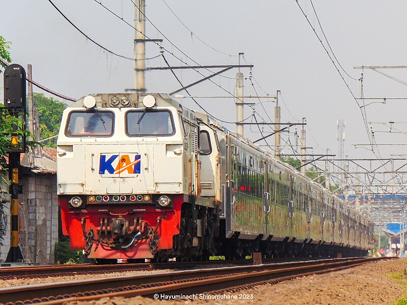 PT Kereta Api Indonesia (Persero) atau KAI menerapkan pemberian diskon tiket KA hingga 50% untuk beberapa kelompok penumpang