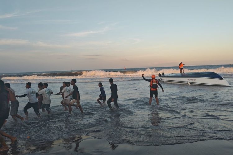 Fast Boat dari Nusa Penida Kandas dan Tenggelam di Sanur, 2 Penumpang Tewas
