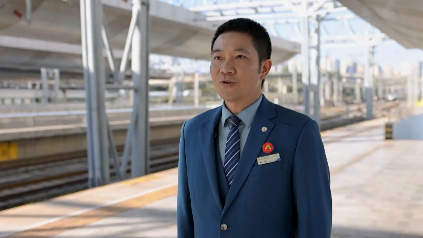 Kereta Api Tiongkok-Laos secara Kumulatif telah Layani Lebih dari 62,5 Juta Perjalanan Penumpang dalam 4 Tahun