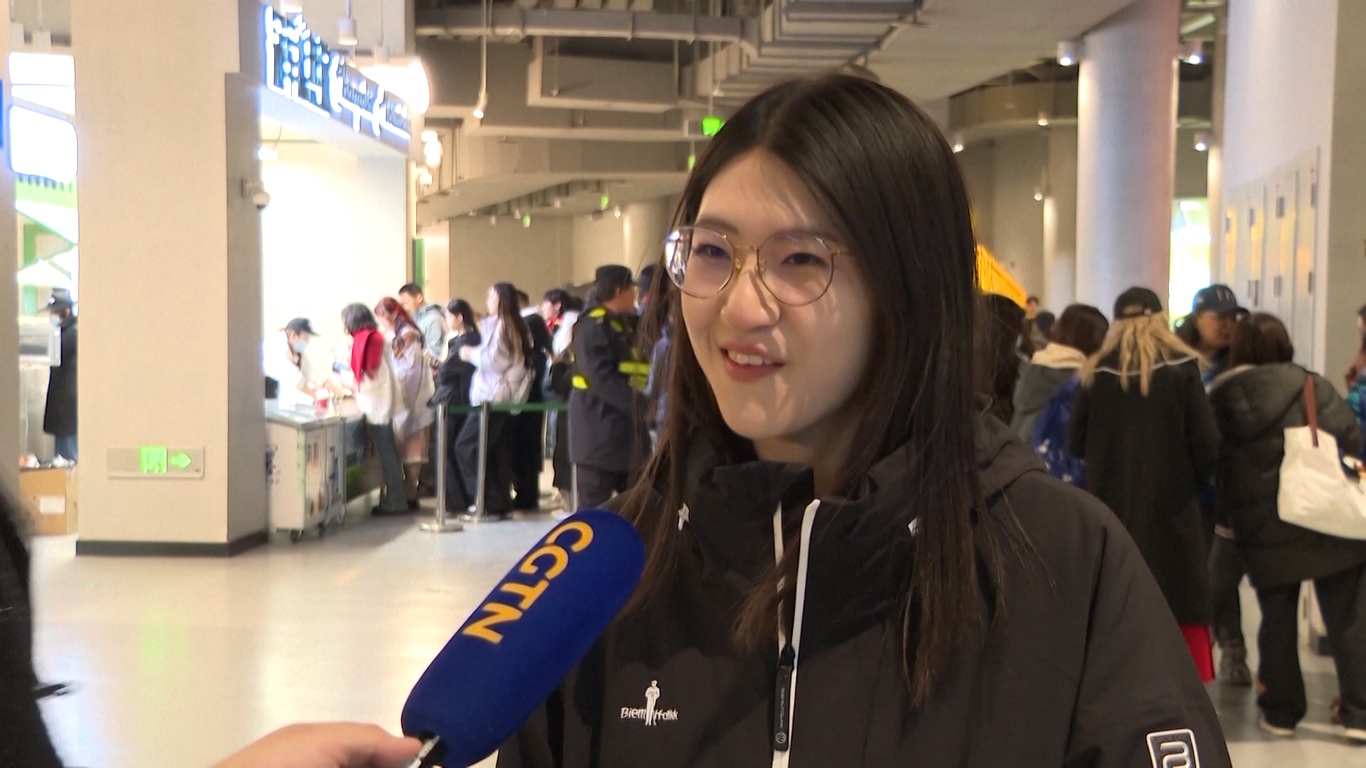 Penggemar esports dari seluruh Tiongkok berkumpul di Beijing untuk menyaksikan final