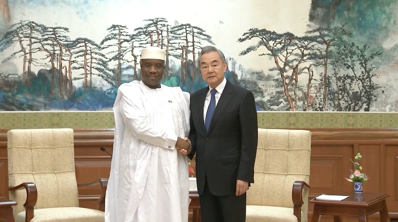 Wang Yi Bertemu Duta Besar Baru Uni Afrika untuk Tiongkok di Beijing