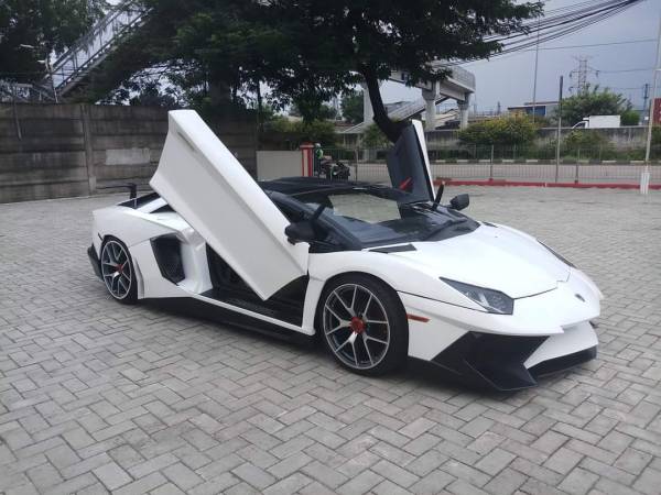 Mobil replika  bisa mewujudkan mimpi orang-orang yang ingin memiliki Lamborghini tanpa harus jatuh miskin