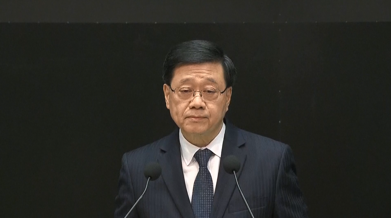 Kepala Eksekutif HKSAR: Reformasi Diperlukan untuk Mengatasi Kegagalan dalam Kebakaran Apartemen Wang Fuk Court