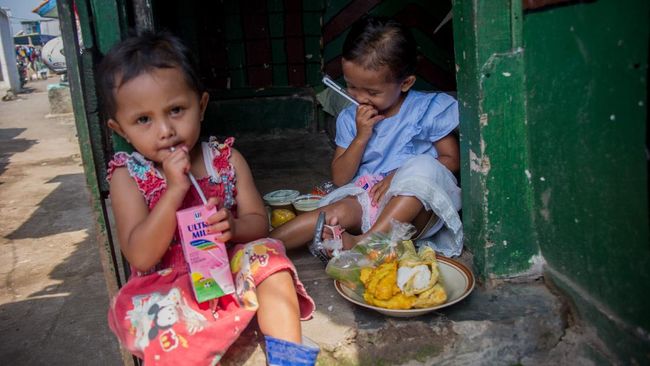 Hari Gizi Nasional diperingati pada tanggal 25 Januari saban tahun