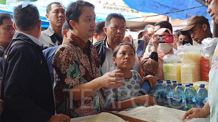 Berdasarkan data terakhir per 24 Februari 2023 terdapat 10 komoditas yang harganya melonjak