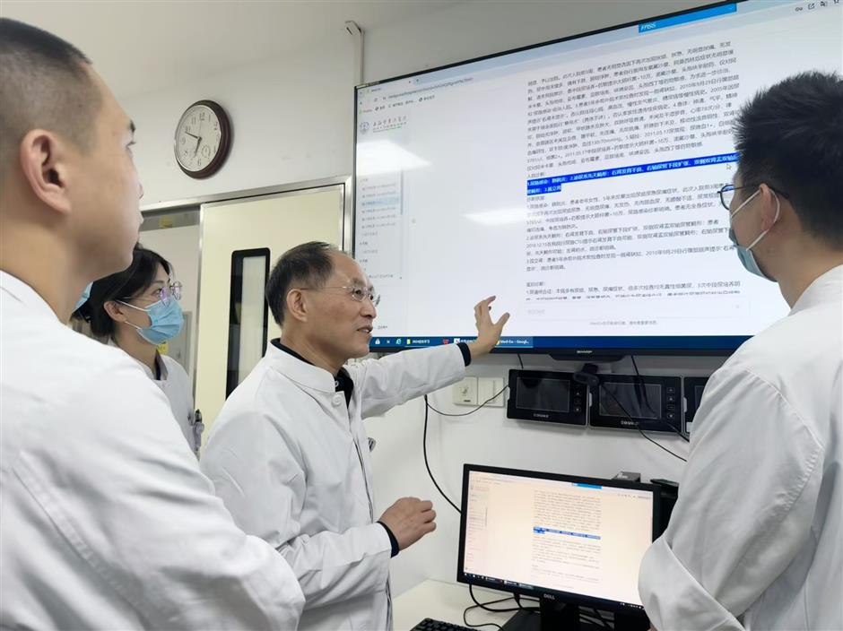 Med-Go telah digunakan di Rumah Sakit Shanghai East dan 15 pusat kesehatan lingkungan di Daerah Baru Pudong Beberapa rumah sakit di provinsi Jiangsu dan Shanxi serta institusi kesehatan telah menerapkan teknologi tersebut