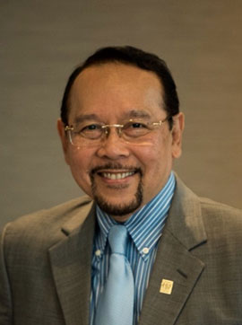 Tiongkok yang awalnya sebuah negara miskin dengan sistem ekonomi tertutup