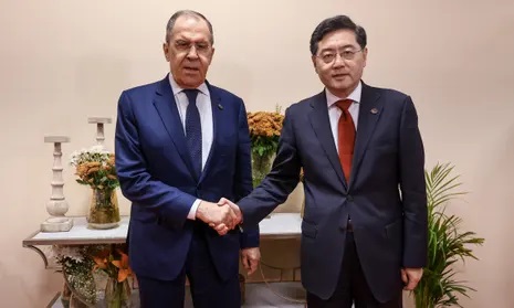 Kedua belah pihak harus menjaga pertukaran di semua tingkatan dan meningkatkan komunikasi dan koordinasi antara kementerian luar negeri mereka