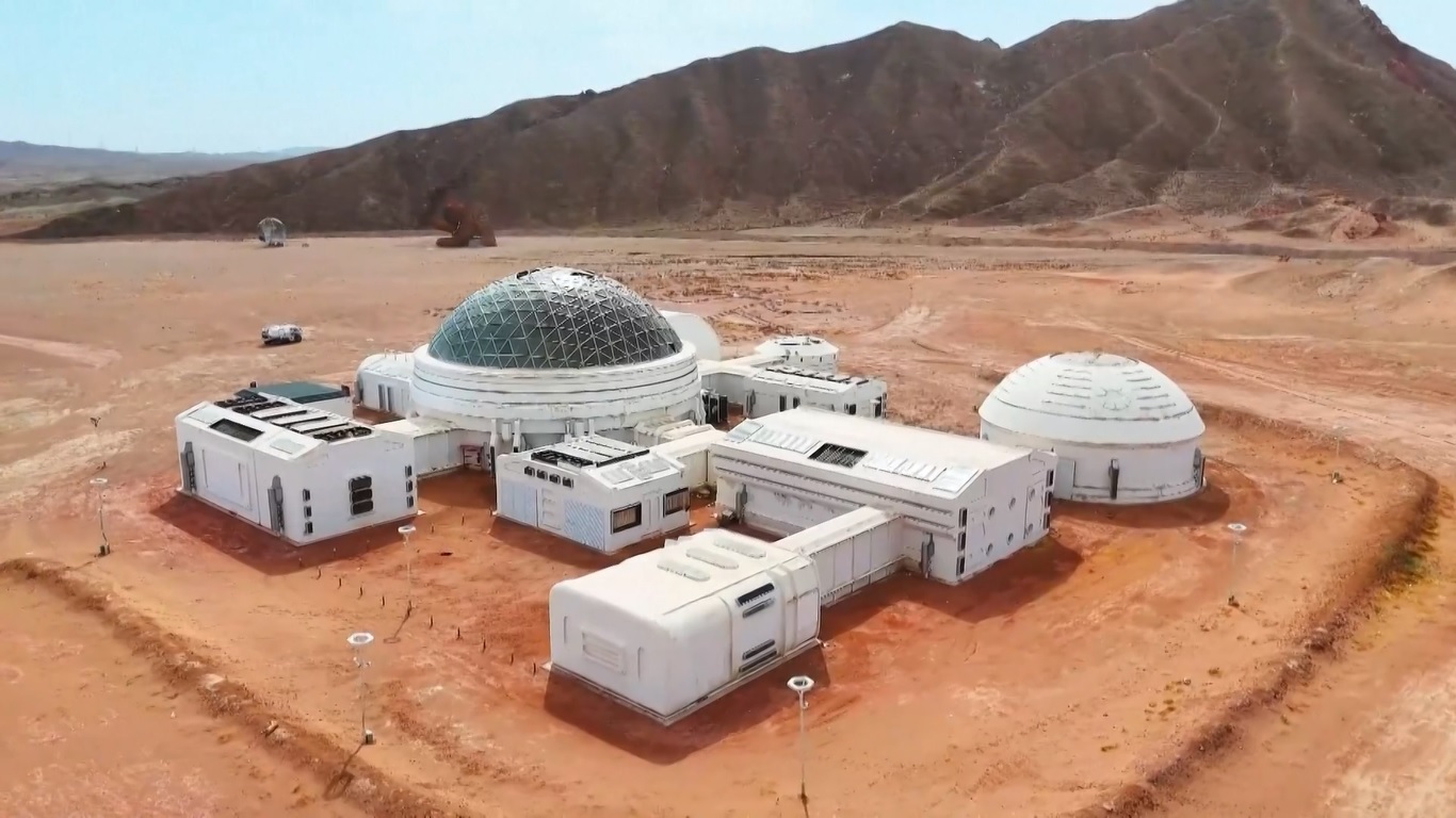 Pangkalan Bertema Mars Pertama di Tiongkok Tawarkan Simulasi Wisata Luar Angkasa