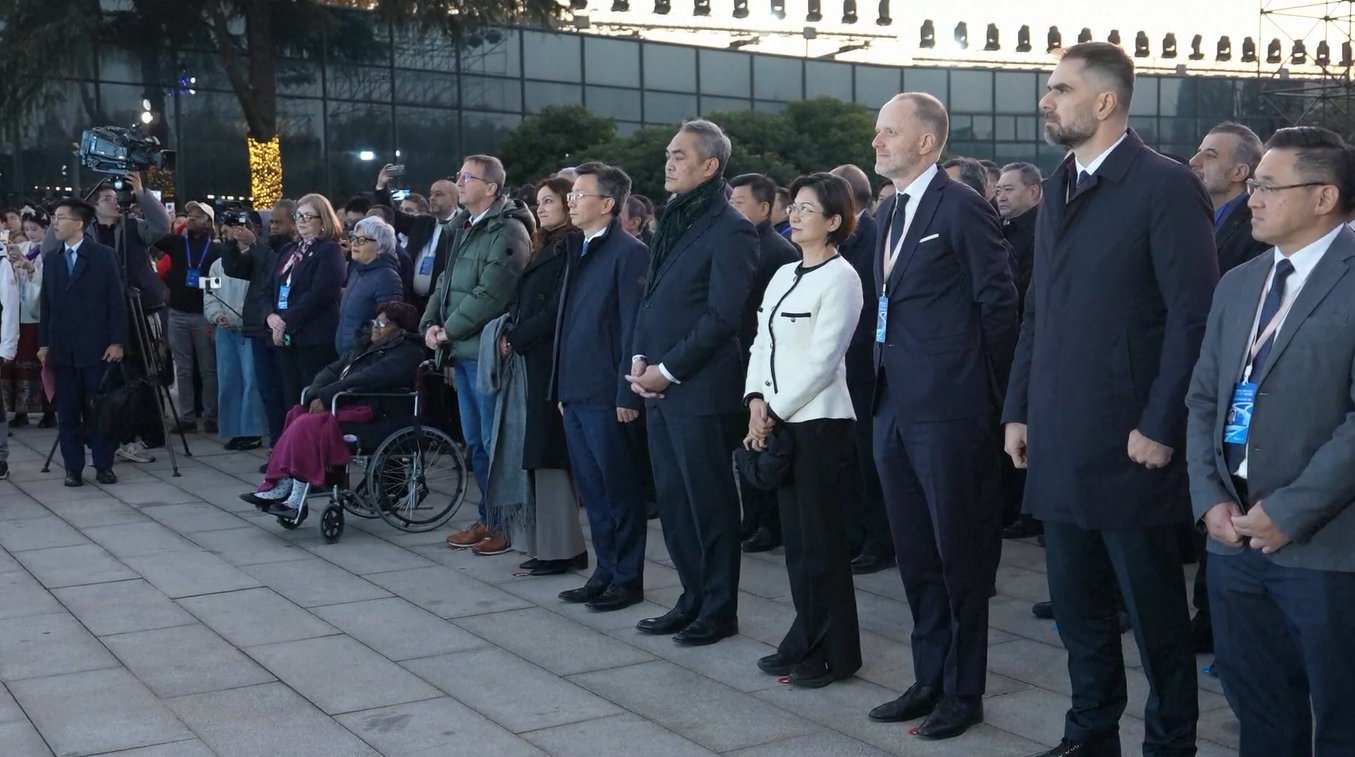 Para Wali Kota Dunia Bahas Tata Kelola Perkotaan di Kota Tepi Laut Bersejarah Nanjing