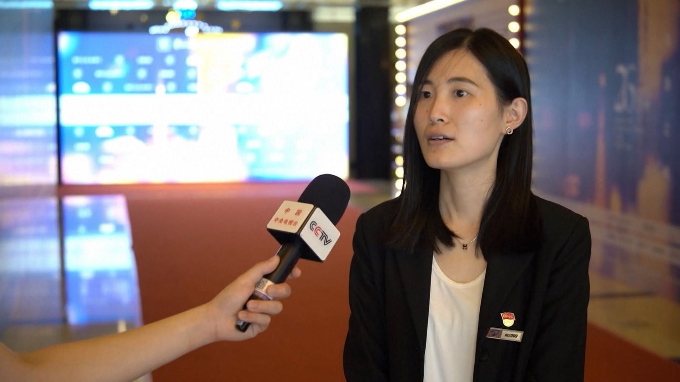 Festival film ini juga telah menarik banyak orang ke bioskop-bioskop di seluruh Shanghai karena para penggemar film dengan penuh semangat berkumpul untuk acara tersebut