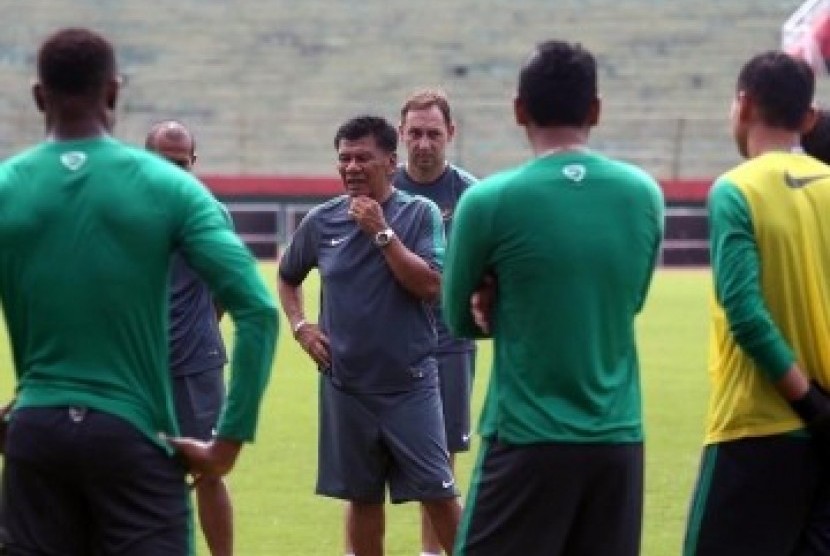 Kinerja yang apik di level klub membuat PSSI memercayakan kursi pelatih tim nasional Indonesia untuk Benny ia menyumbangkan satu gelar kampiun yakni di Piala Kemerdekaan pada 2008