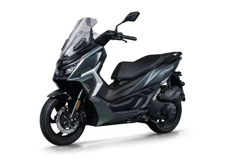 skuter Zongshen juga dipasarkan di Malaysia melalui MForce dan berganti nama menjadi WMOTO